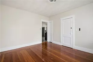 13 Suffolk St, Providence, RI 02908 - Photo 15