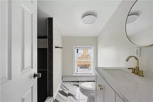 13 Suffolk St, Providence, RI 02908 - Photo 35