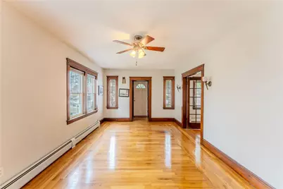 27 Willis Street, Cranston, RI 02910 - Photo 5