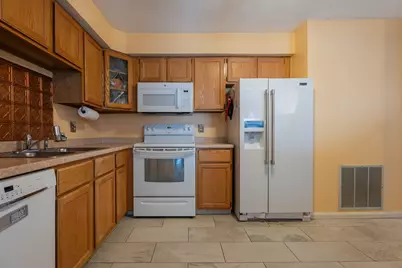 703 Brookhaven Lane #703, Woonsocket, RI 02895 - Photo 7