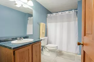703 Brookhaven Ln, Woonsocket, RI 02895 - Photo 15