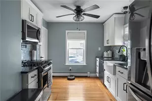 15 Mathewson St, Johnston, RI 02919 - Photo 5