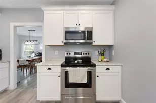 11 Minerva Ave, Cumberland, RI 02864 - Photo 5