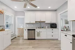 11 Minerva Ave, Cumberland, RI 02864 - Photo 3
