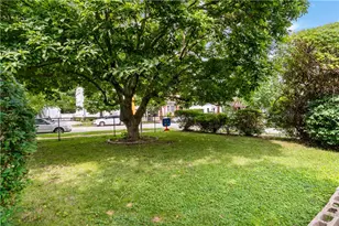 8 Lincoln Ave, Bristol, RI 02809 - Photo 31