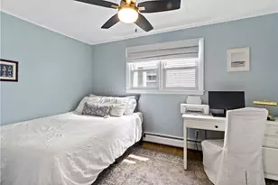 8 Lincoln Ave, Bristol, RI 02809 - Photo 9