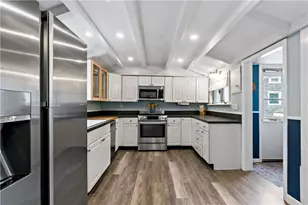 8 Lincoln Ave, Bristol, RI 02809 - Photo 3