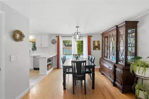 187 Love Ln, Warwick, RI 02886 - Photo 9
