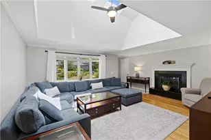 187 Love Ln, Warwick, RI 02886 - Photo 5