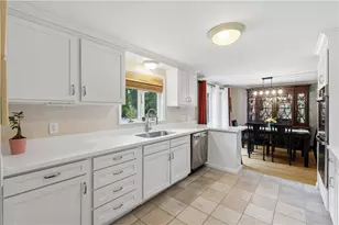 187 Love Ln, Warwick, RI 02886 - Photo 11