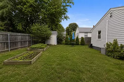 65 Marion Avenue S, Cranston, RI 02905 - Photo 45