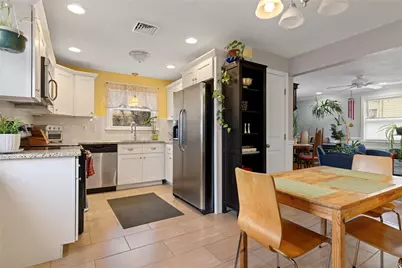 65 Marion Avenue S, Cranston, RI 02905 - Photo 15