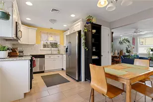 65 Marion Ave S, Cranston, RI 02905 - Photo 15