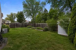 65 Marion Ave S, Cranston, RI 02905 - Photo 43