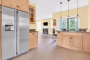 75 Wood St, Bristol, RI 02809 - Photo 17