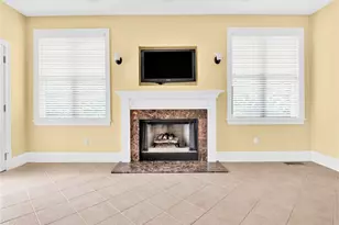 75 Wood St, Bristol, RI 02809 - Photo 21