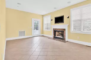 75 Wood St, Bristol, RI 02809 - Photo 19