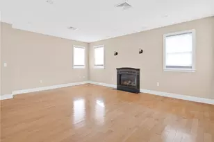 75 Wood St, Bristol, RI 02809 - Photo 27