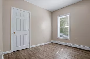 6 Bloomingdale Ave, Pawtucket, RI 02860 - Photo 7
