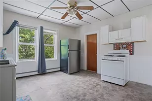 913 Social St, Woonsocket, RI 02895 - Photo 7