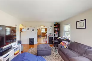 23 Iona St, Providence, RI 02908 - Photo 7