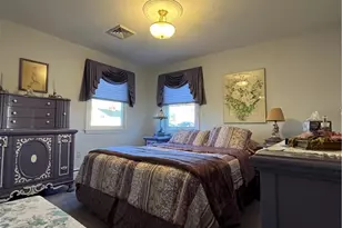 17 Chartier Cir, Newport, RI 02840 - Photo 21
