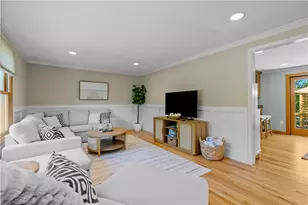 46 Steamboat St, Jamestown, RI 02835 - Photo 5
