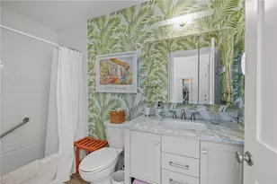 26 Narragansett Ave, Newport, RI 02840 - Photo 15