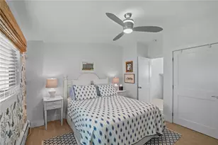 26 Narragansett Ave, Newport, RI 02840 - Photo 17
