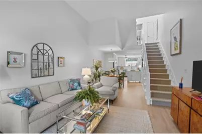 26 West Narragansett Avenue #4, Newport, RI 02840 - Photo 3