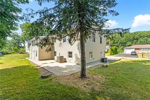 44 Atwells Ave, Johnston, RI 02919 - Photo 31