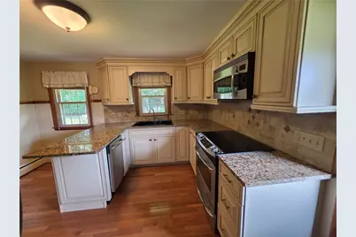 25 Linwood Street, West Warwick, RI 02893 - Photo 3