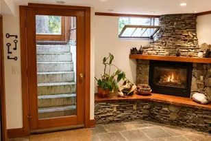 217 4th St, Providence, RI 02906 - Photo 25
