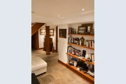 217 Fourth Street, Providence, RI 02906 - Photo 27