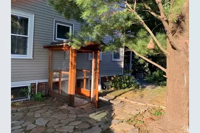 217 Fourth Street, Providence, RI 02906 - Photo 33