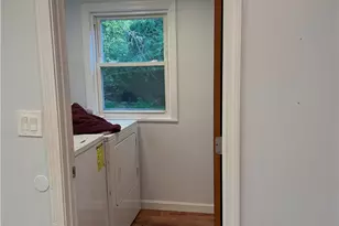 190 E Shore Dr, Exeter, RI 02822 - Photo 9