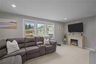 16 Red Cedar Dr, Cranston, RI 02920 - Photo 17