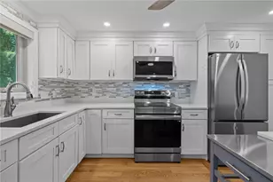 335 South Pier Road Rd, Narragansett, RI 02882 - Photo 9
