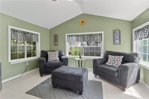 86 Mowry Ave, East Providence, RI 02914 - Photo 23