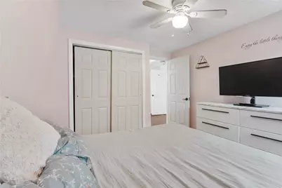 86 Mowry Avenue, East Providence, RI 02914 - Photo 29