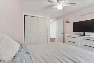 86 Mowry Ave, East Providence, RI 02914 - Photo 29