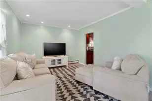 86 Mowry Ave, East Providence, RI 02914 - Photo 9