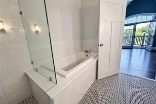 1000 Chapel View Blvd, Cranston, RI 02920 - Photo 13