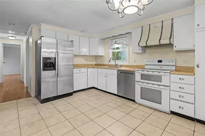 118 Duchess Road, Cumberland, RI 02864 - Photo 5
