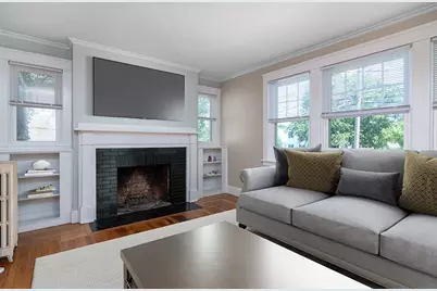 389 Pontiac Avenue, Cranston, RI 02910 - Photo 3