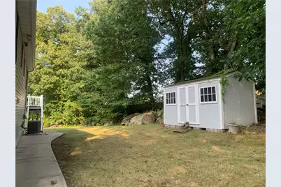 9 Violet Street, Johnston, RI 02919 - Photo 5