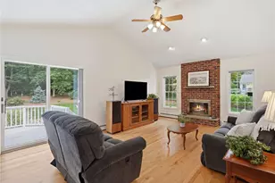 136 Holly Hills Ln, North Kingstown, RI 02874 - Photo 13