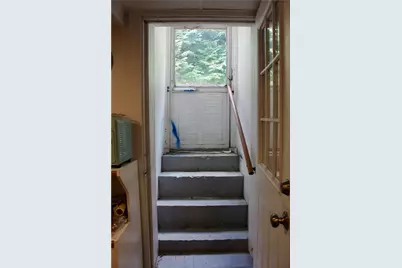 31 Yeoman Avenue, Cranston, RI 02920 - Photo 3