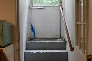 31 Yeoman Ave, Cranston, RI 02920 - Photo 29