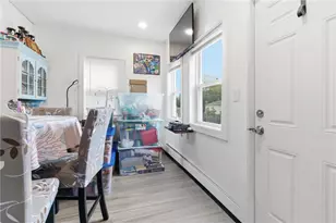 31 Yeoman Ave, Cranston, RI 02920 - Photo 9